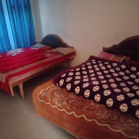 Vamoose Srishty Choice Appartement Rudraprayāg Buitenkant foto