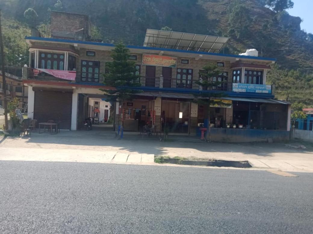 Vamoose Srishty Choice Appartement Rudraprayāg Buitenkant foto